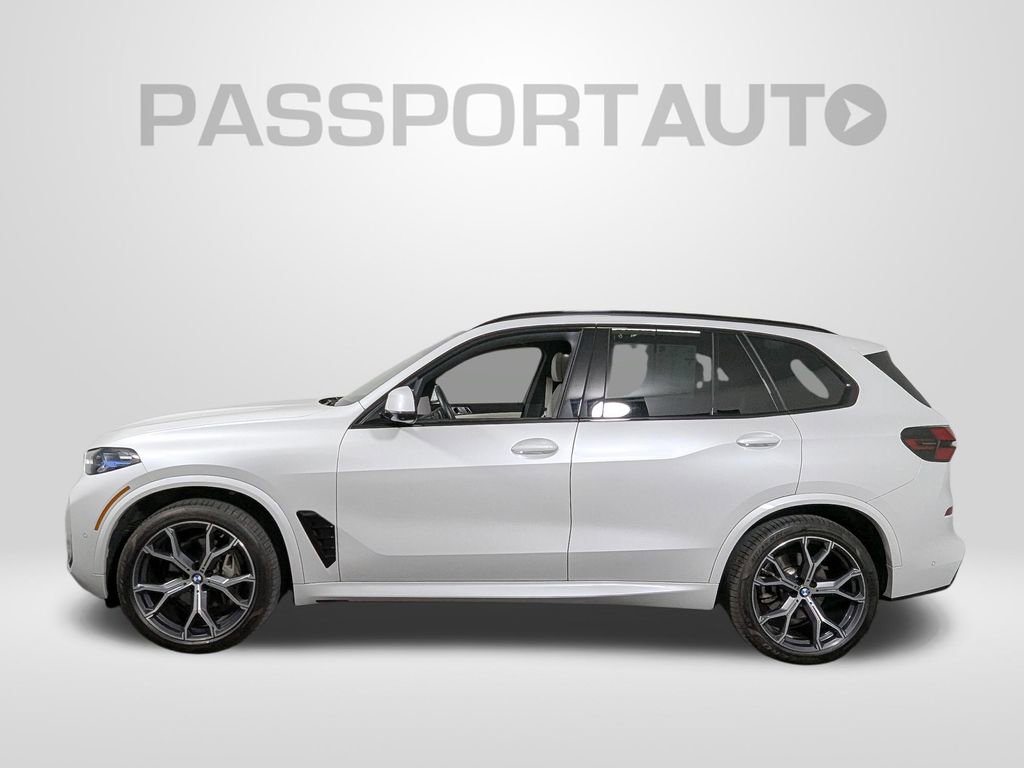 Certified 2024 BMW X5 xDrive40i w/ M Sport Package image 2