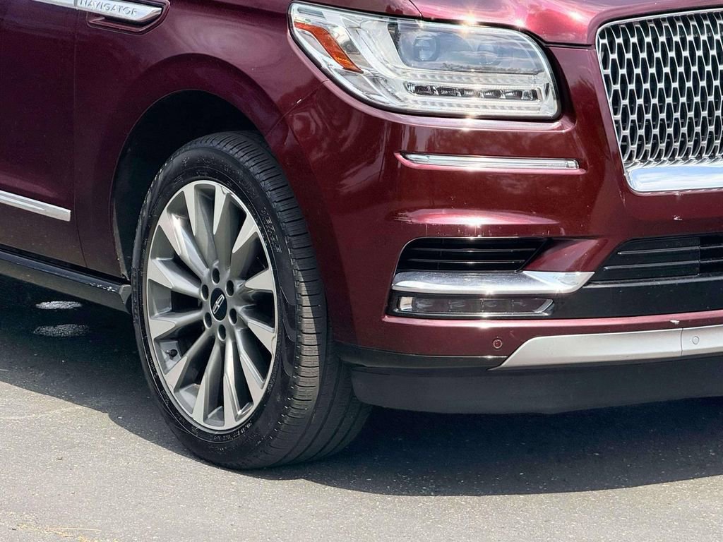 Used 2019 Lincoln Navigator L Select AWD/4WD image 10