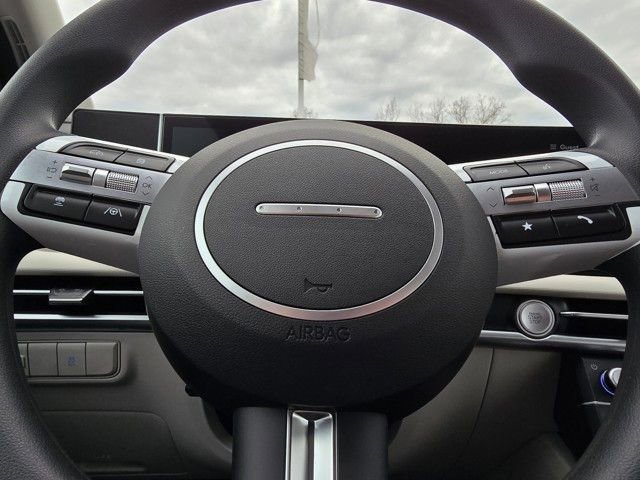 Certified 2025 Hyundai Tucson SE AWD/4WD image 22
