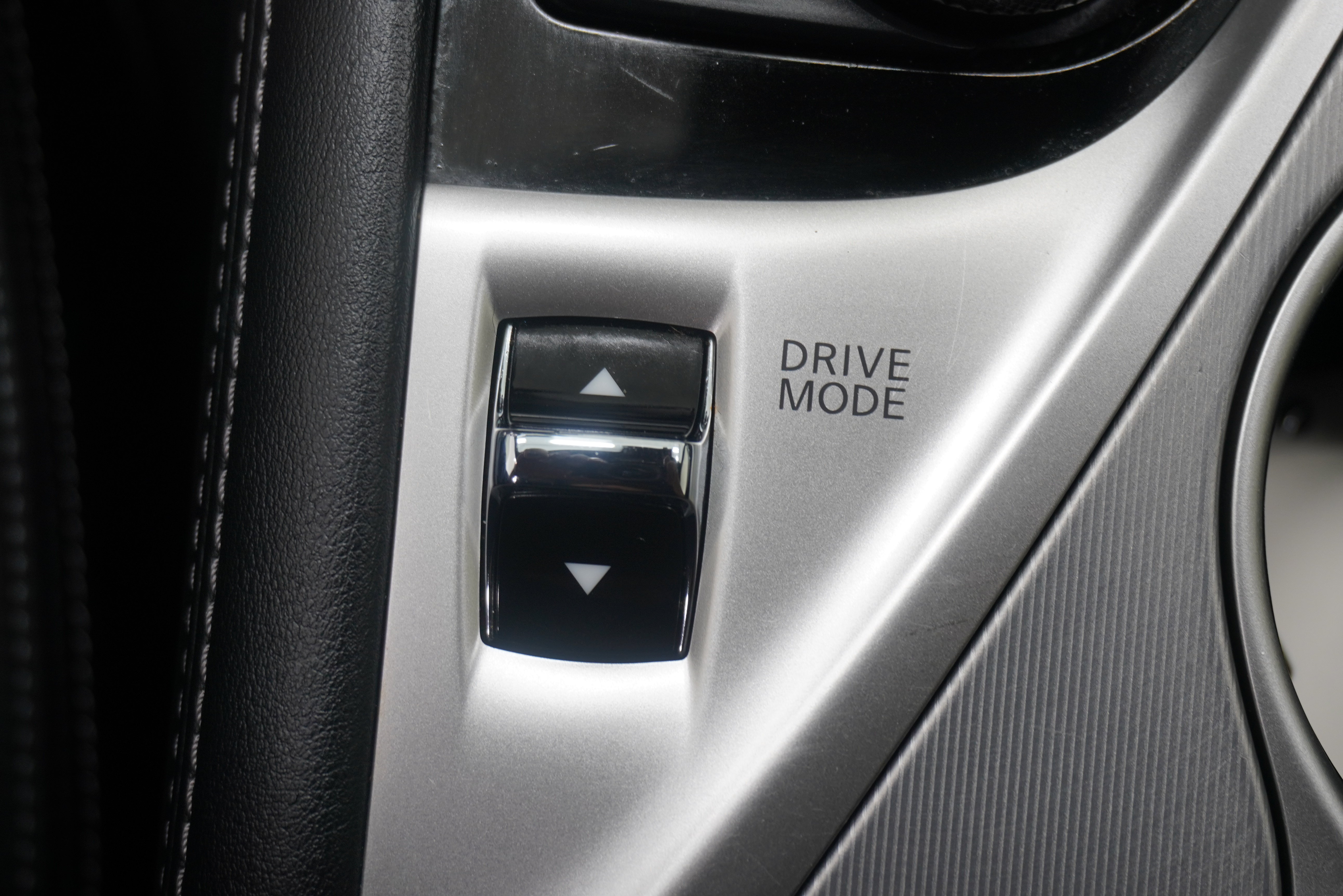 Used 2021 INFINITI Q60 3.0t Luxe w/ Cargo Package AWD/4WD image 24