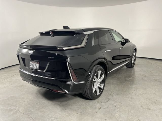 Certified 2024 Cadillac Lyriq Tech w/ Driver Assist Package RWD image 8