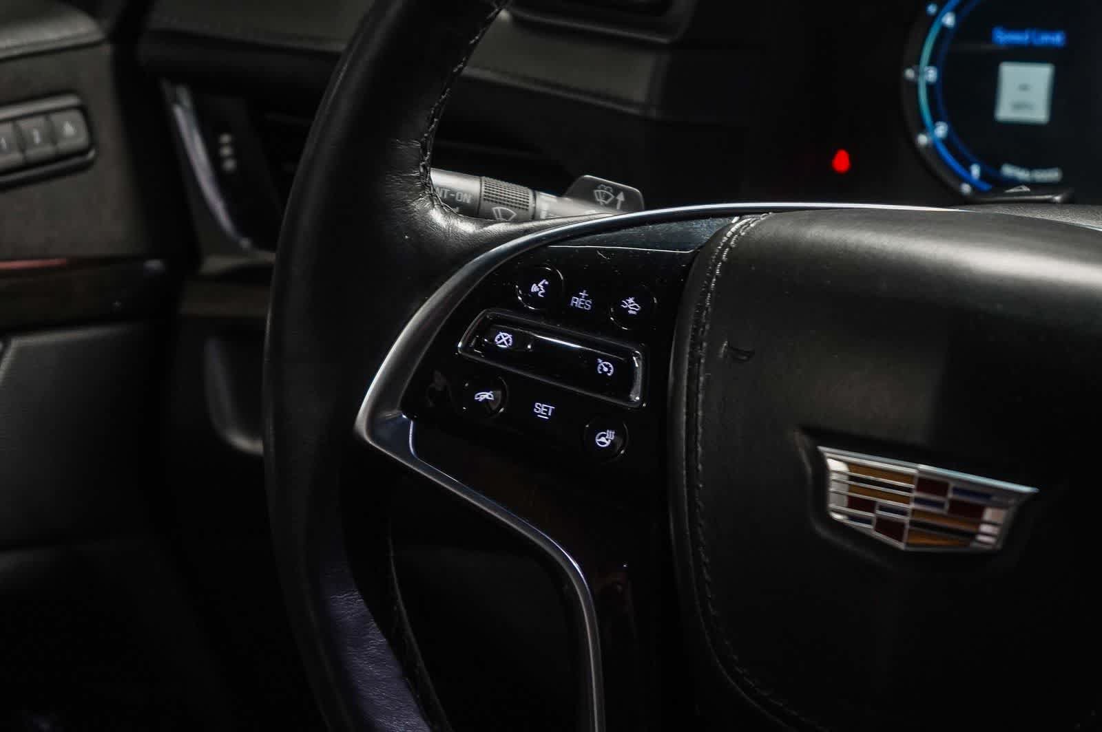 Used 2018 Cadillac Escalade ESV Platinum AWD/4WD image 16