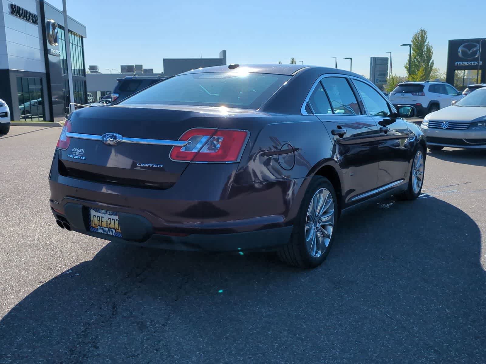 Used 2011 Ford Taurus Limited w/ 303A Rapid Spec Order Code FWD image 6