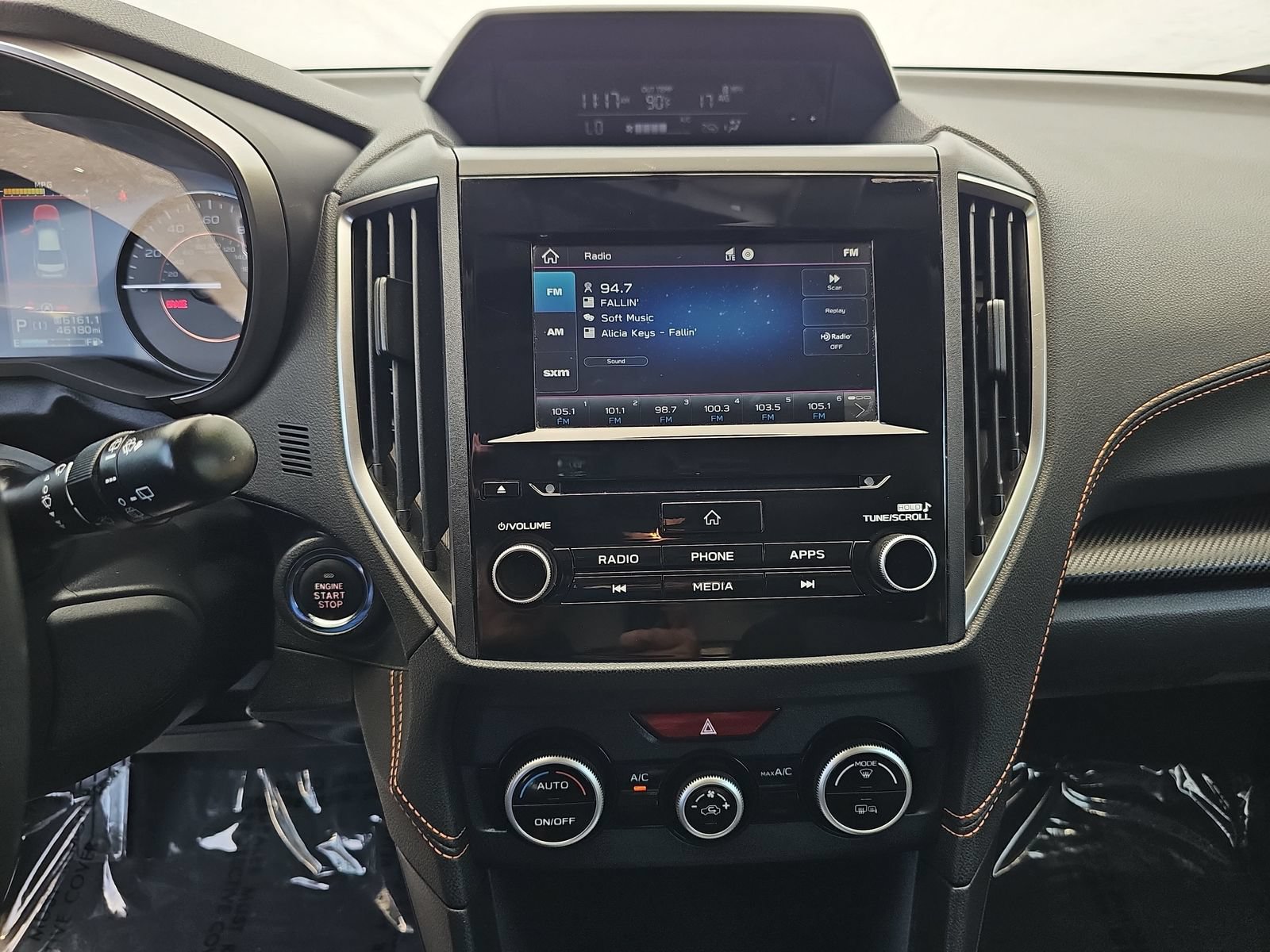Used 2020 Subaru Crosstrek 2.0i Premium w/ Moonroof Package 2 AWD/4WD image 19