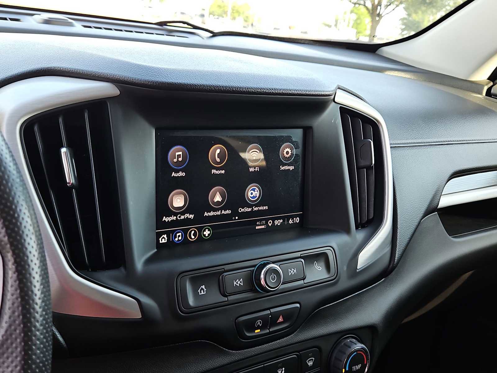 Used 2024 GMC Terrain SLE FWD image 24