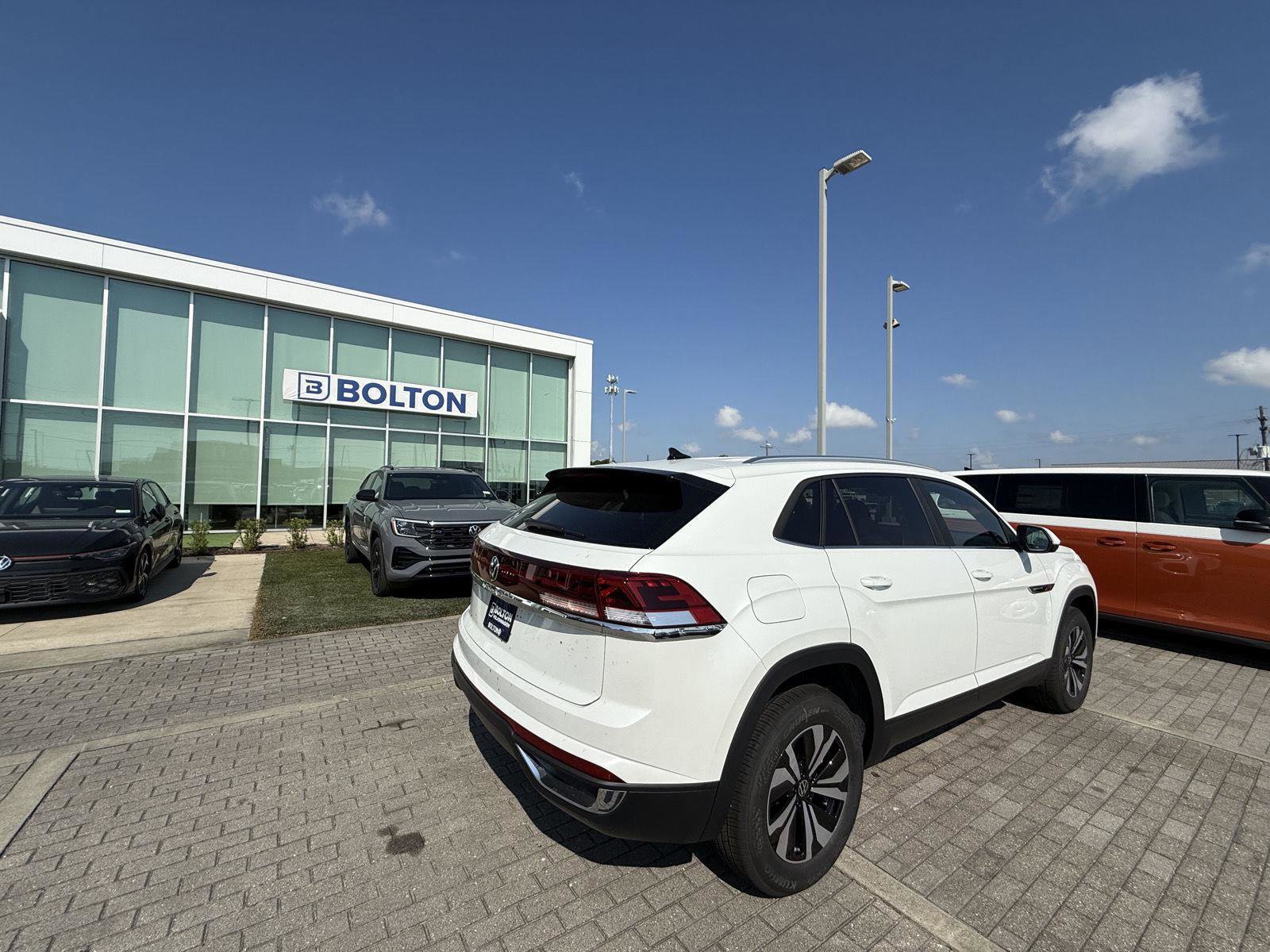 New 2026 Volkswagen Atlas Cross Sport SE image 8