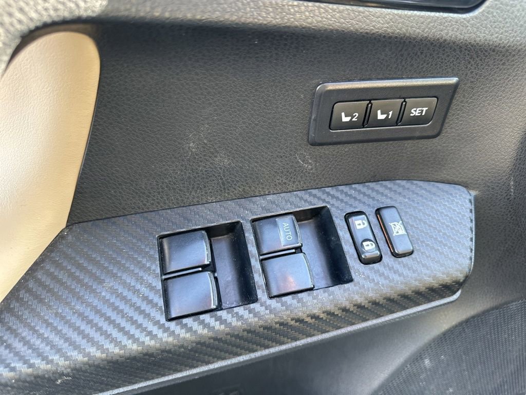 Used 2013 Toyota RAV4 Limited image 16