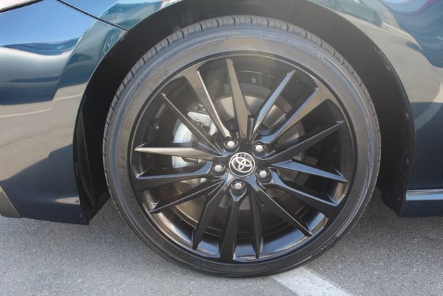 Used 2021 Toyota Camry XSE FWD image 9