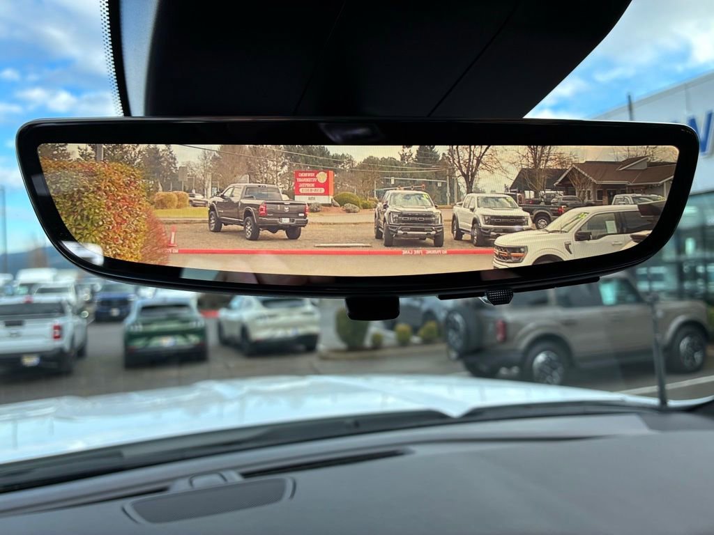 Used 2024 GMC Sierra 3500 Denali Ultimate image 31