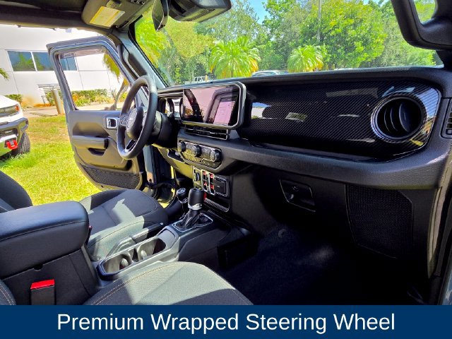 Used 2024 Jeep Wrangler Unlimited Sport AWD/4WD image 24