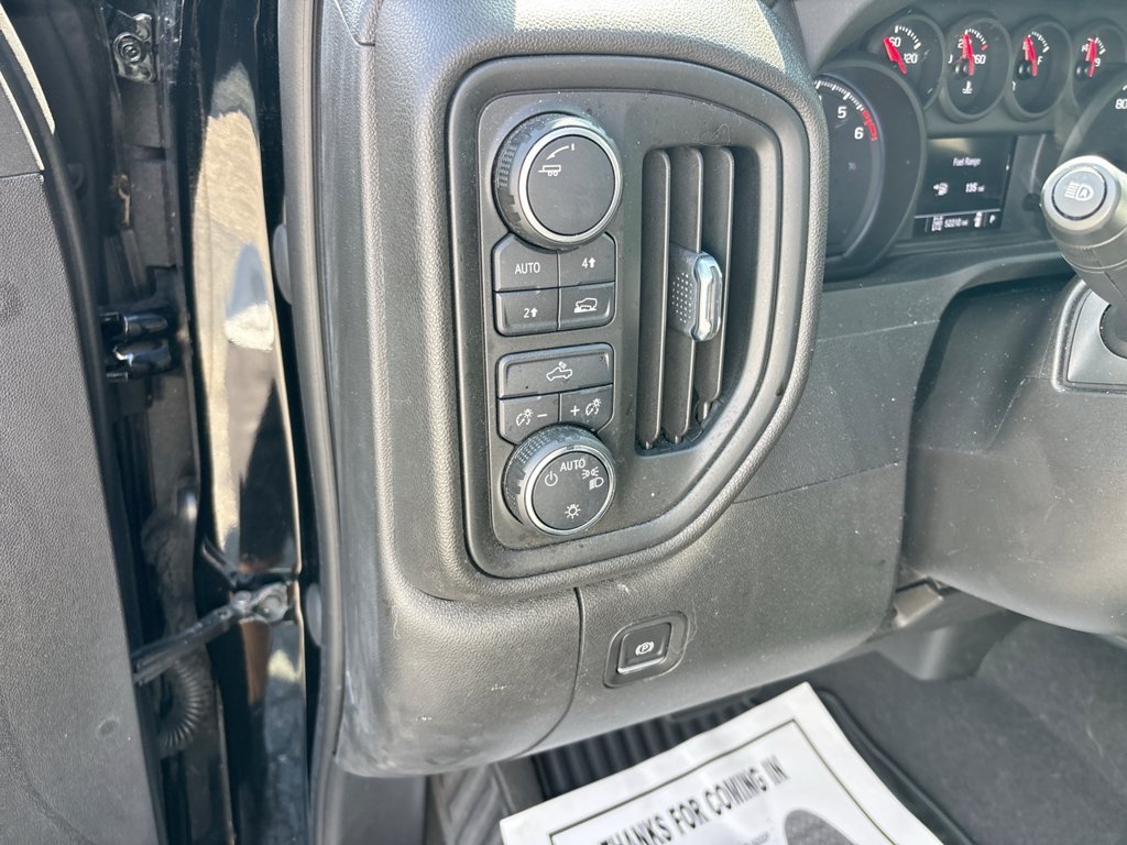Used 2022 Chevrolet Silverado 1500 Custom AWD/4WD image 28