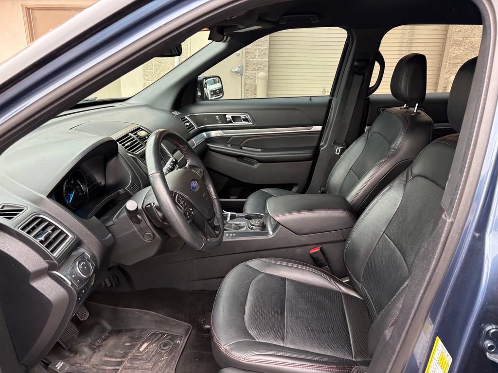 Used 2018 Ford Explorer Sport w/ Equipment Group 401A AWD/4WD image 16