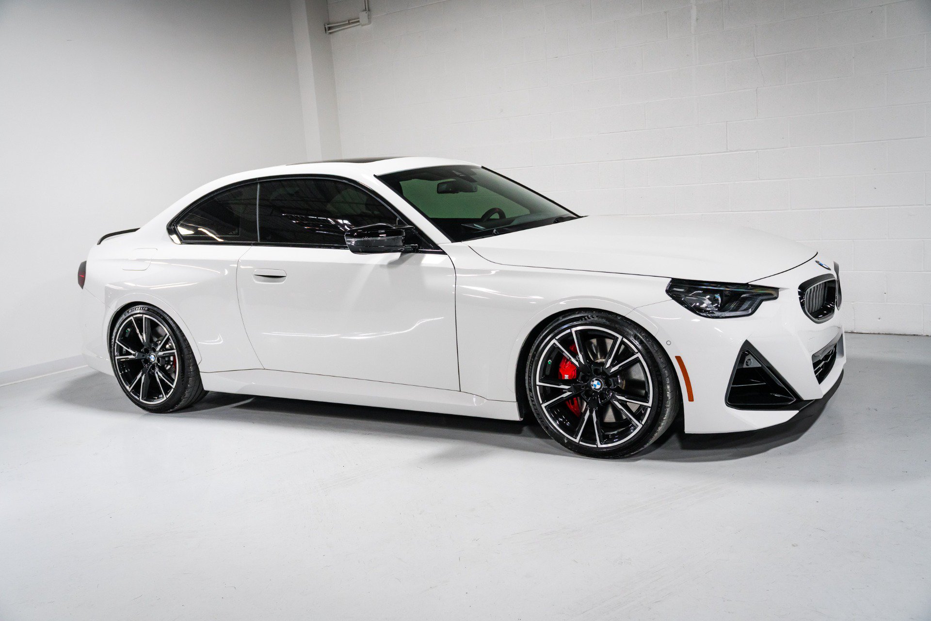Used 2025 BMW M240i xDrive Coupe AWD/4WD image 1