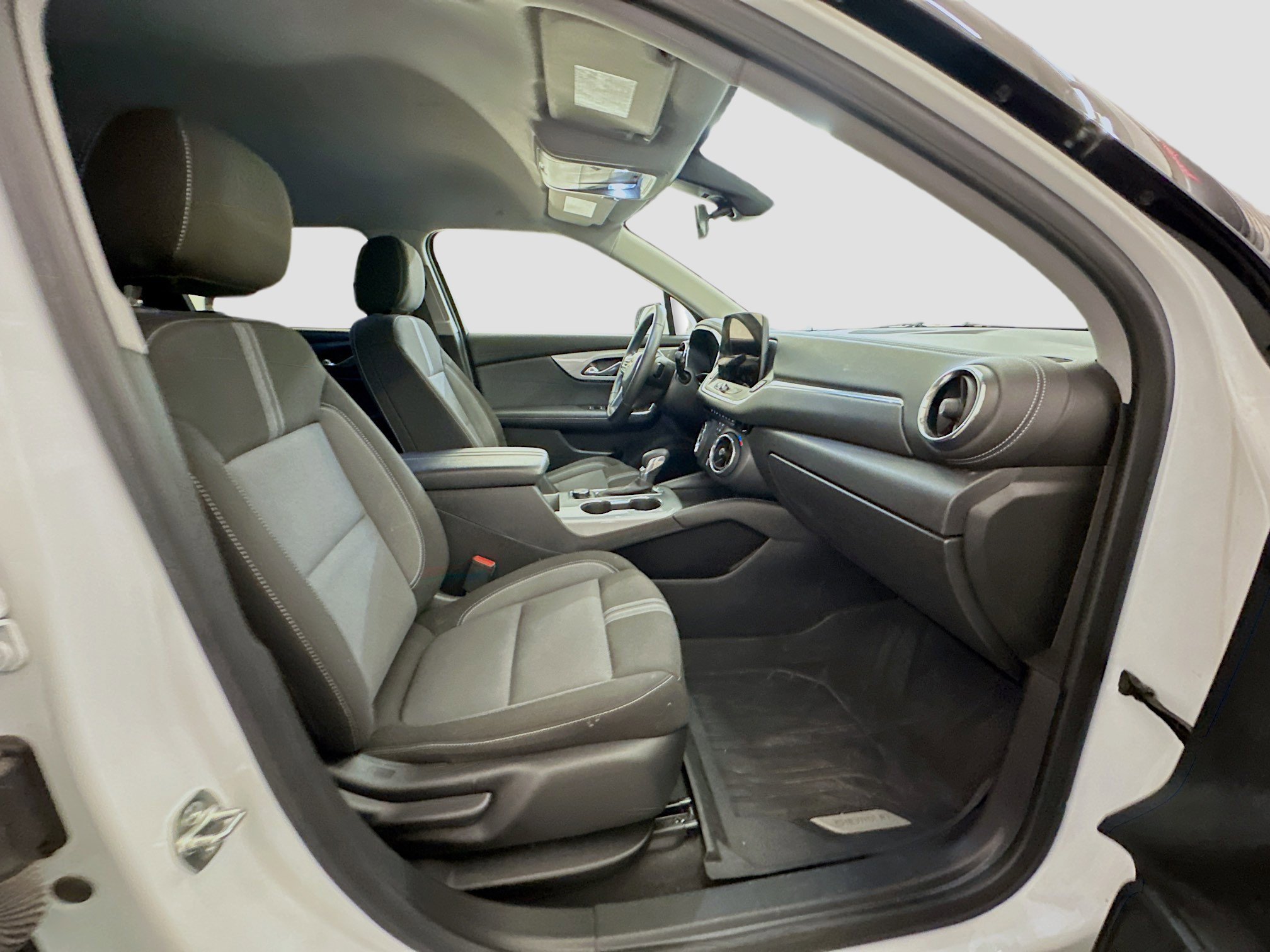 Used 2023 Chevrolet Blazer LT w/ LPO, Floor Liner Package image 32