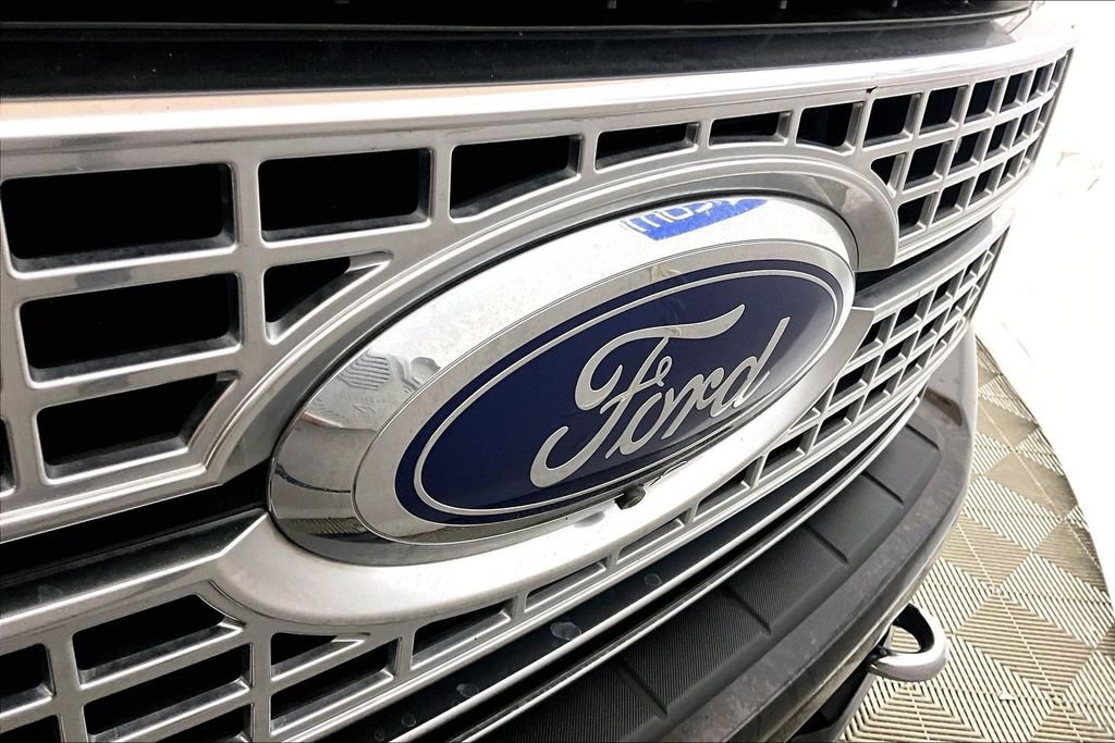 Used 2018 Ford F250 Platinum w/ Platinum Ultimate Package AWD/4WD image 23