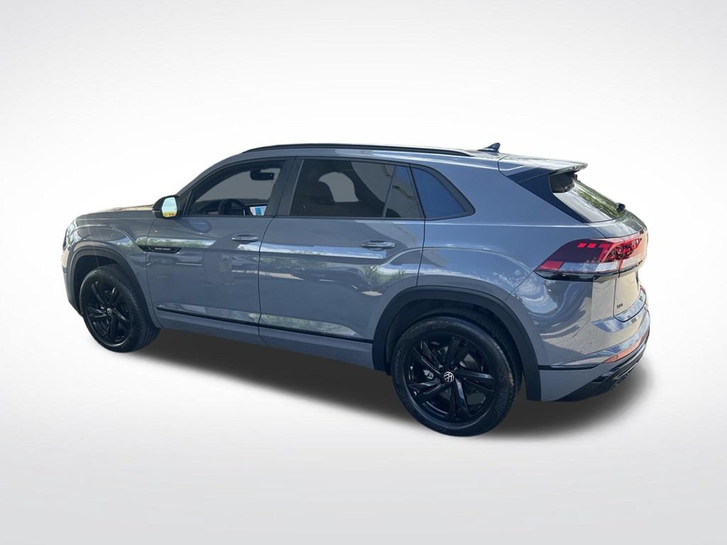 Used 2025 Volkswagen Atlas Cross Sport SEL R-Line AWD/4WD image 51
