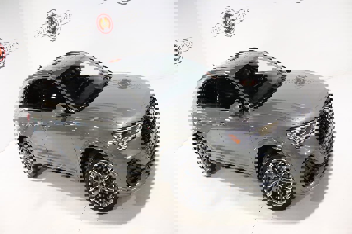 Used 2021 Audi Q3 2.0T Premium Plus w/ Premium Plus Package image 7