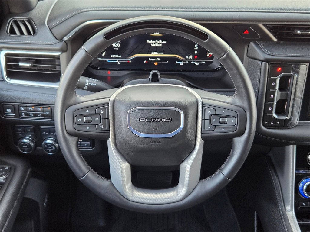 Used 2024 GMC Yukon XL Denali w/ Advanced Technology Package image 22