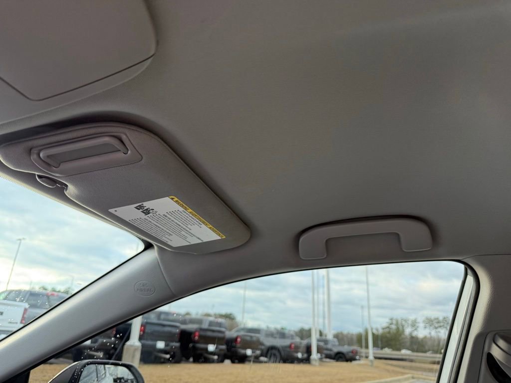 Used 2024 Toyota Camry SE image 21