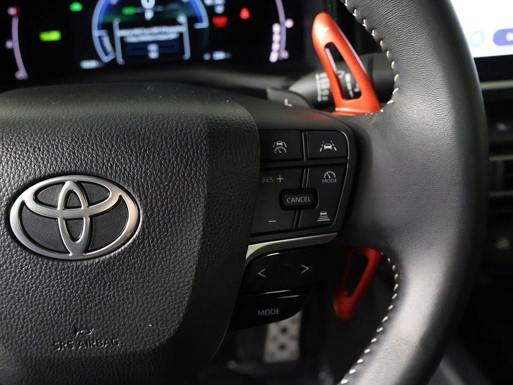 Used 2025 Toyota Camry SE FWD image 40