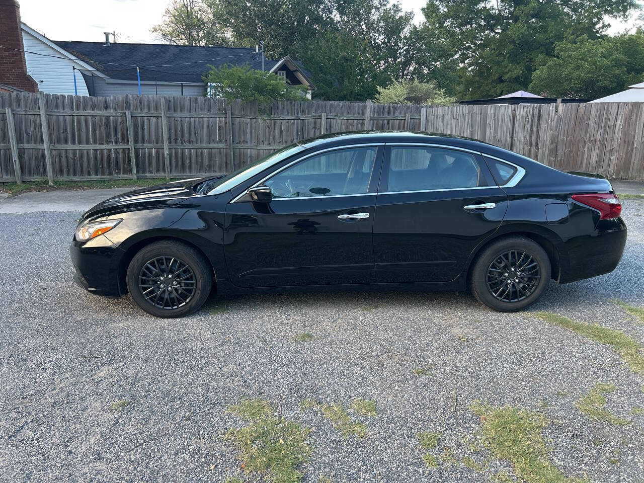 Used 2018 Nissan Altima 2.5 S FWD image 3