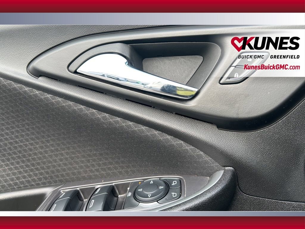 Used 2023 Chevrolet Malibu LT image 33