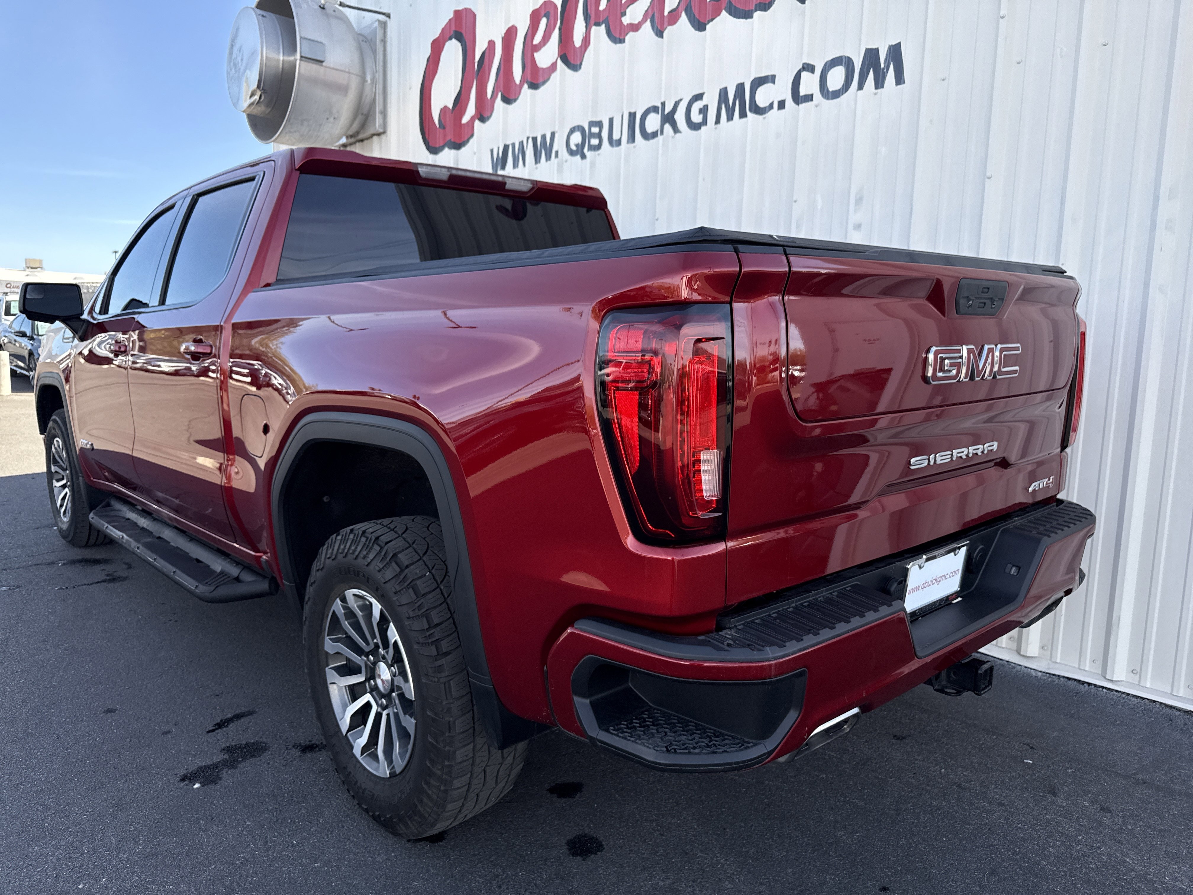 Used 2021 GMC Sierra 1500 AT4 image 14