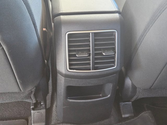 Used 2025 Kia Sportage LX image 17