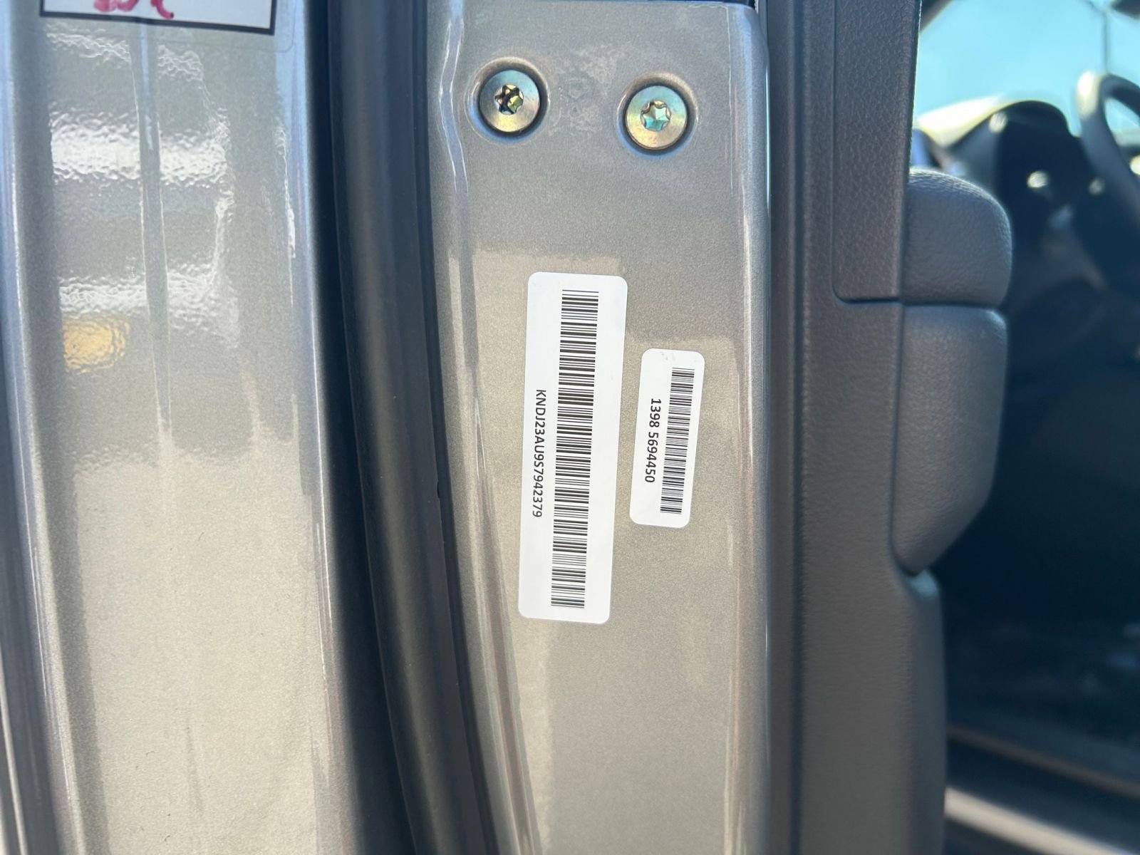 Used 2025 Kia Soul LX w/ LX Technology Package FWD image 23