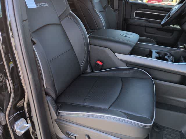 New 2026 RAM 3500 Laramie AWD/4WD image 23