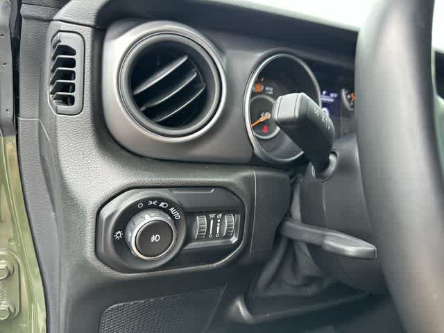 Used 2021 Jeep Wrangler Sport AWD/4WD image 21