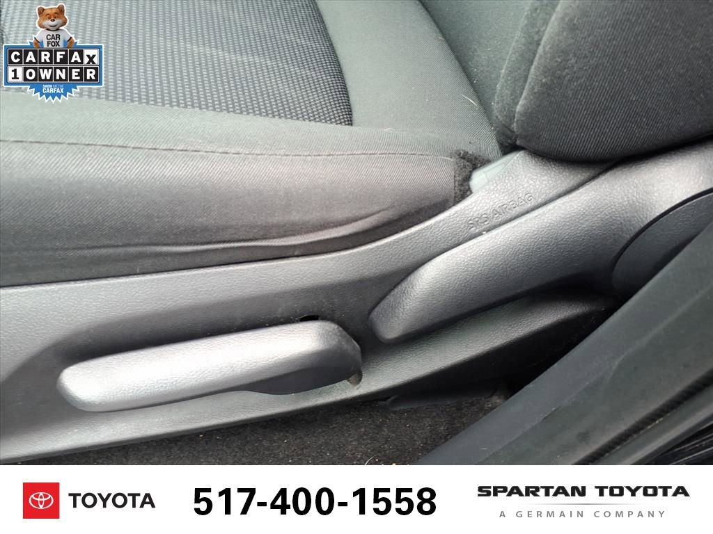 Used 2024 Toyota RAV4 LE AWD/4WD image 16