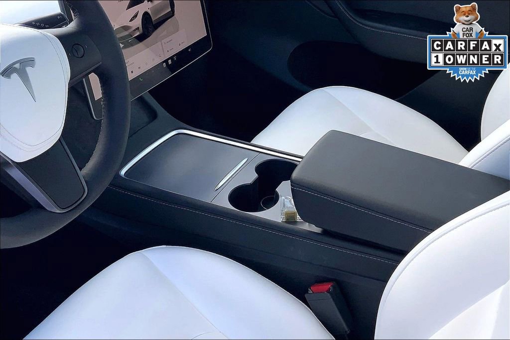 Used 2023 Tesla Model Y Performance image 15