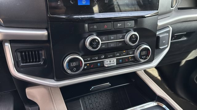 Used 2024 Ford Expedition Max XLT AWD/4WD image 29