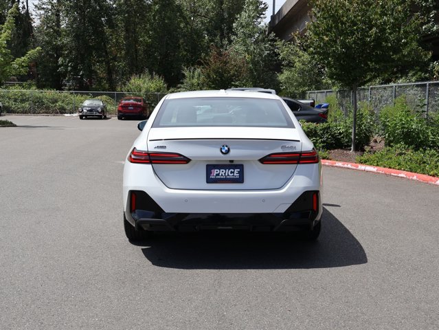 Used 2024 BMW 540i xDrive w/ Premium Package AWD/4WD image 9