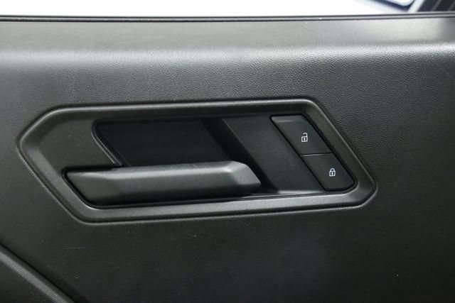 Used 2025 Chevrolet Colorado Trail Boss AWD/4WD image 31