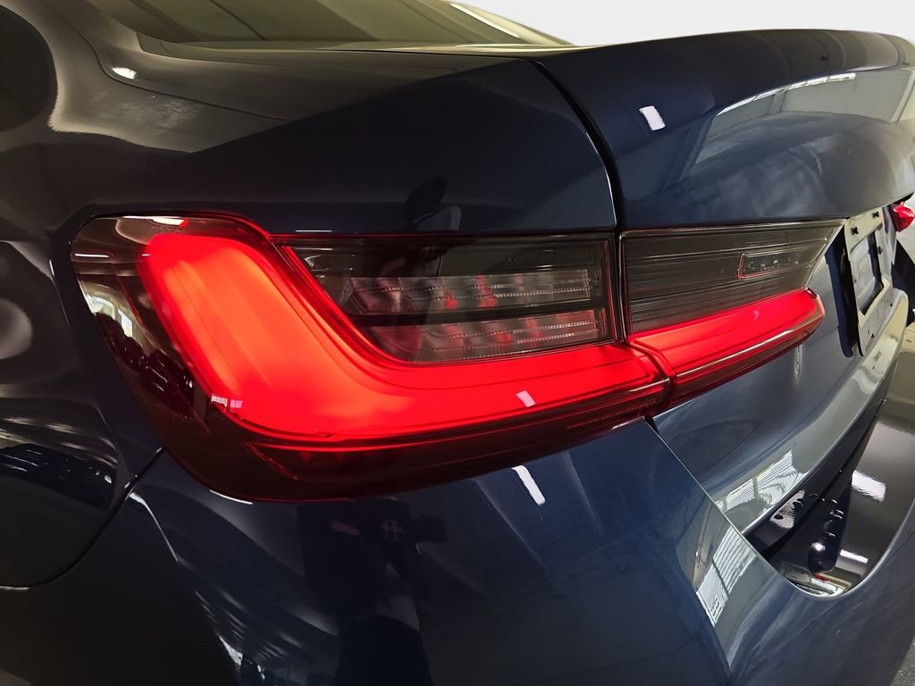 Used 2023 BMW 330i Sedan w/ Premium Package RWD image 32