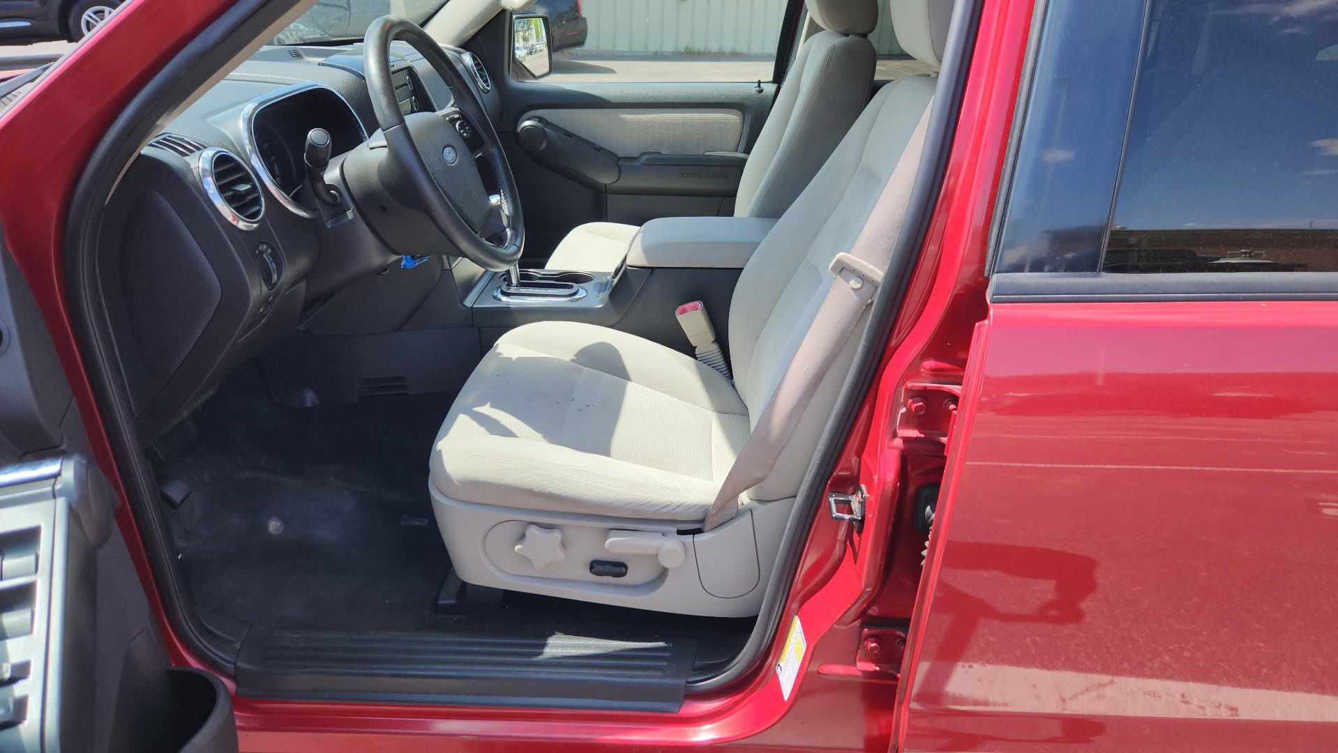 Used 2008 Ford Explorer XLT AWD/4WD image 23