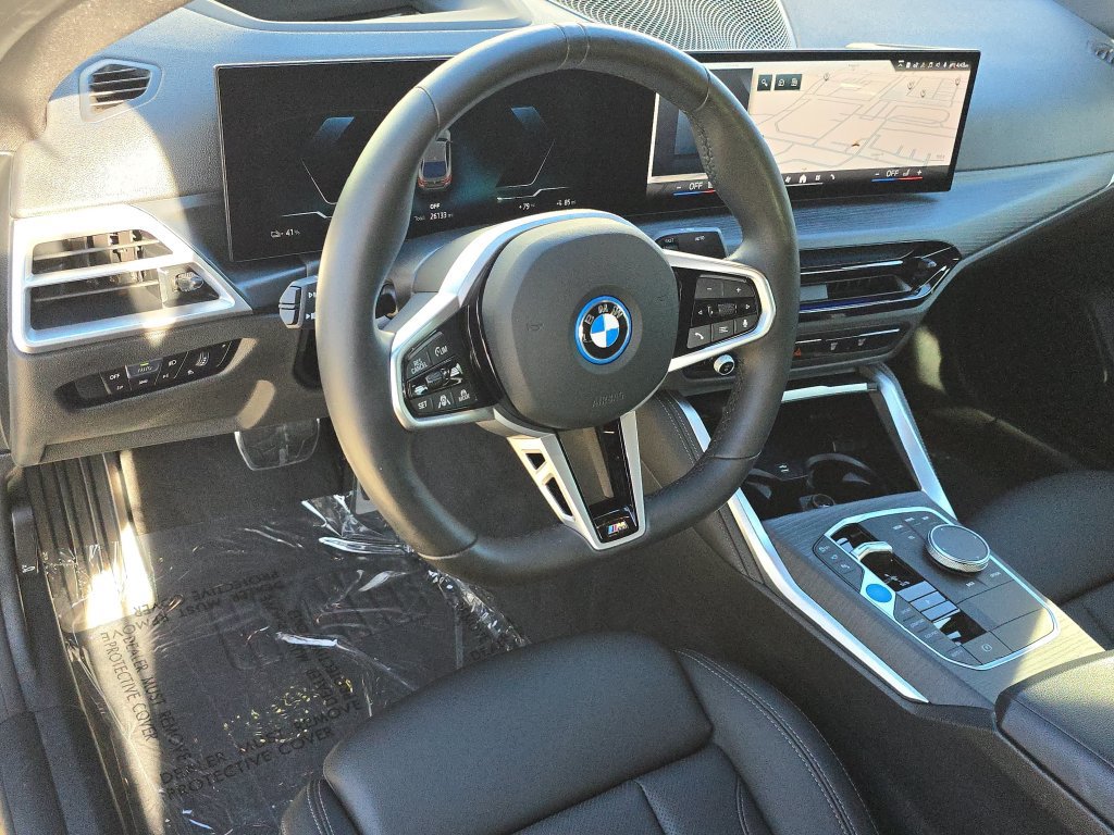 Used 2025 BMW i4 eDrive40 w/ M Sport Package RWD image 19