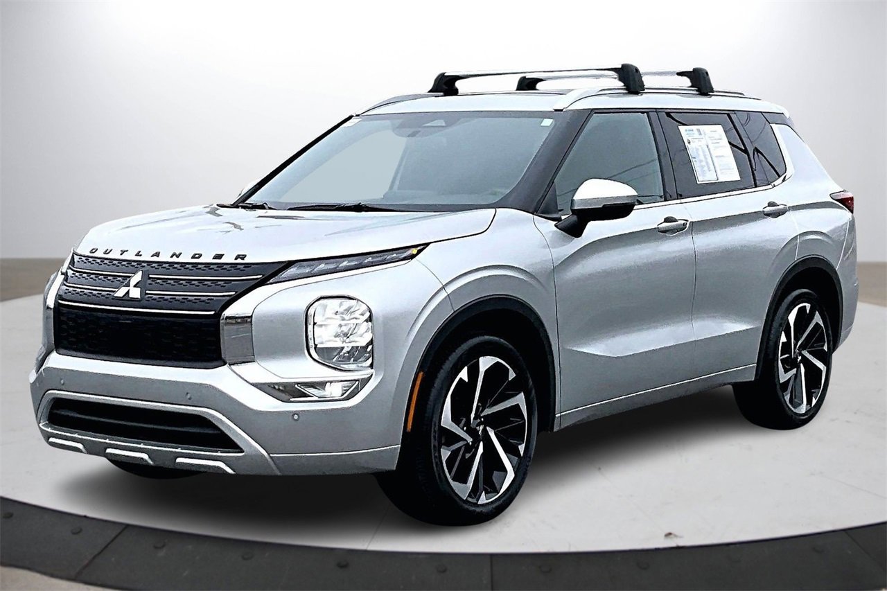 Used 2022 Mitsubishi Outlander SEL image 4