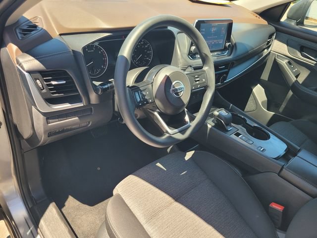 Used 2021 Nissan Rogue S FWD image 12