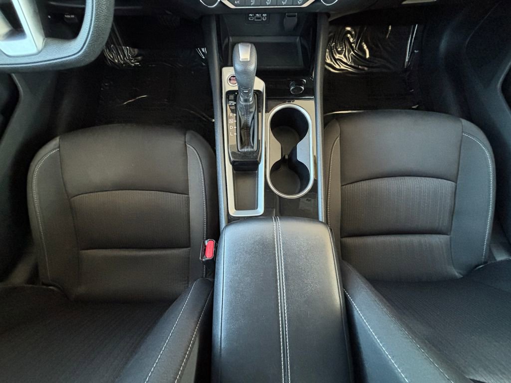 Used 2024 Nissan Altima 2.5 SV image 17
