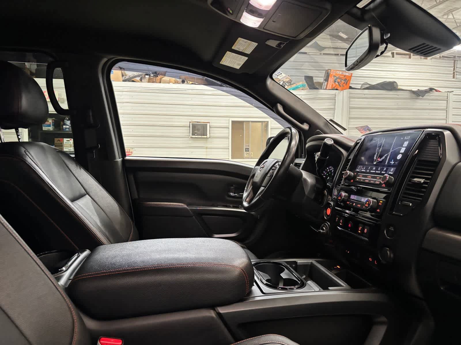 Used 2021 Nissan Titan PRO-4X w/ Pro-4x Convenience Package AWD/4WD image 26