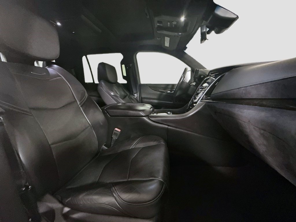 Used 2019 Cadillac Escalade Platinum AWD/4WD image 28