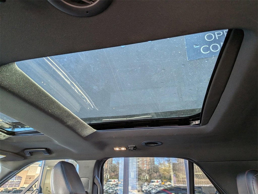 Used 2018 Ford Explorer Sport w/ Equipment Group 401A image 25