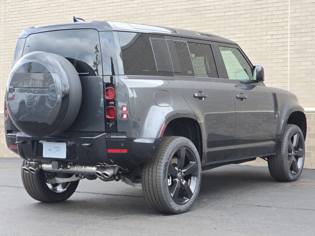 New 2025 Land Rover Defender 110 X-Dynamic SE image 41