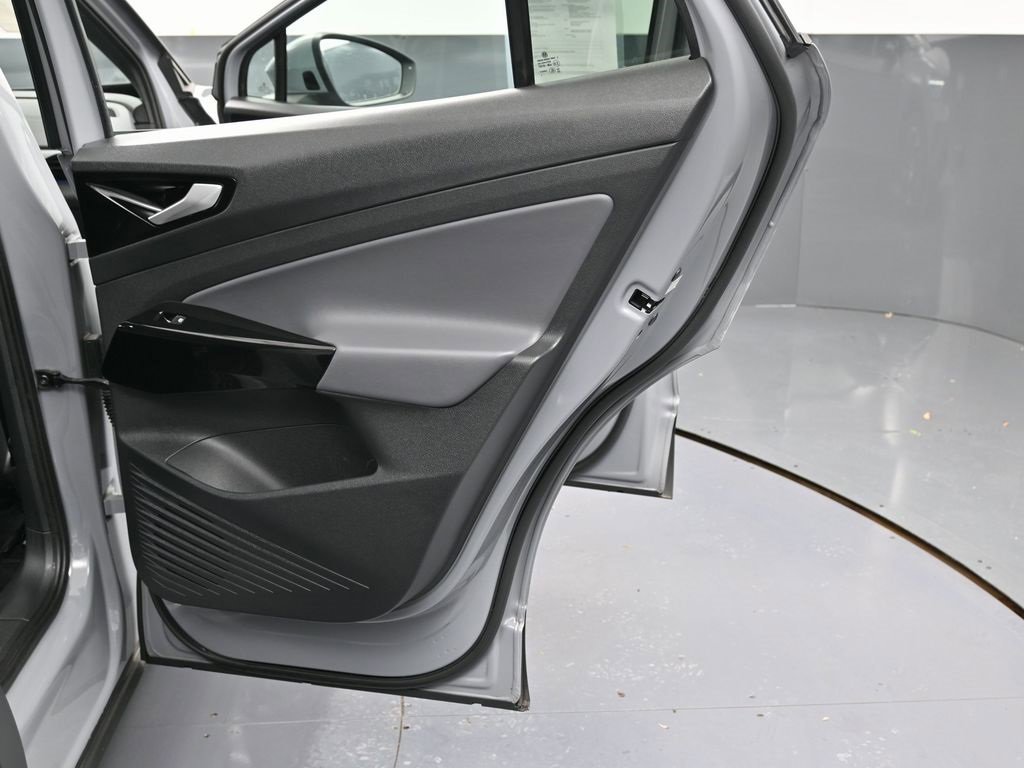 Used 2022 Volkswagen ID.4 Pro image 37
