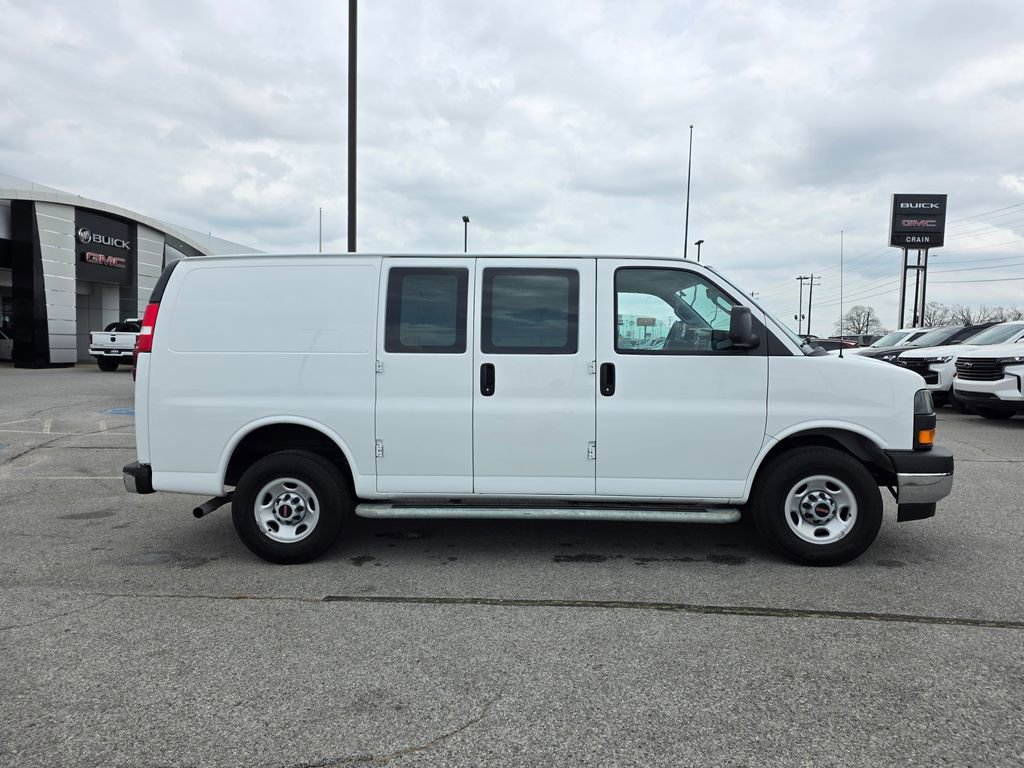 Used 2024 GMC Savana 2500 w/ Driver Convenience Package image 9
