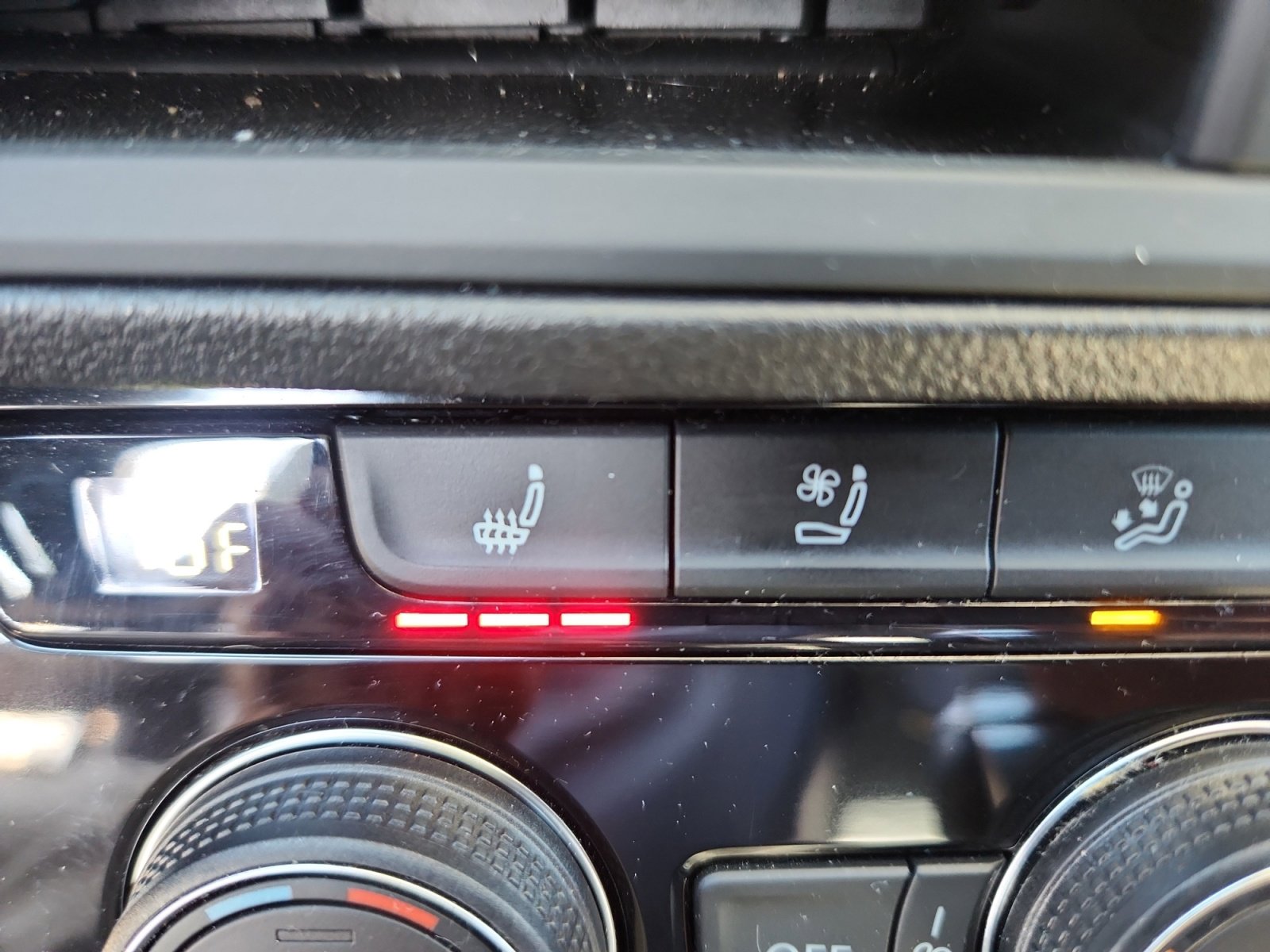 Used 2022 Volkswagen Jetta SEL image 32