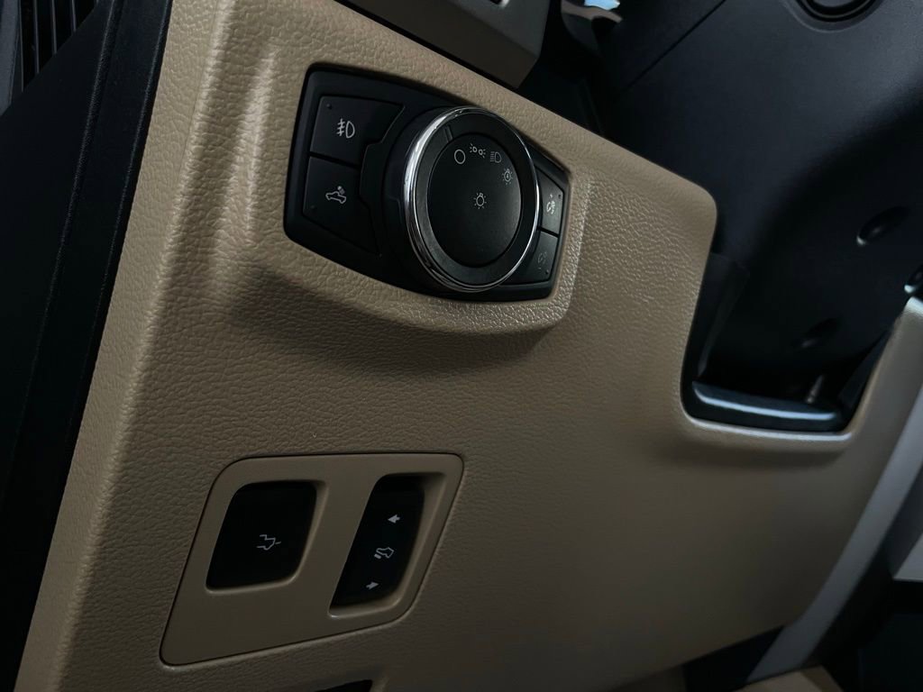 Used 2018 Ford F350 Lariat w/ Lariat Ultimate Package image 26